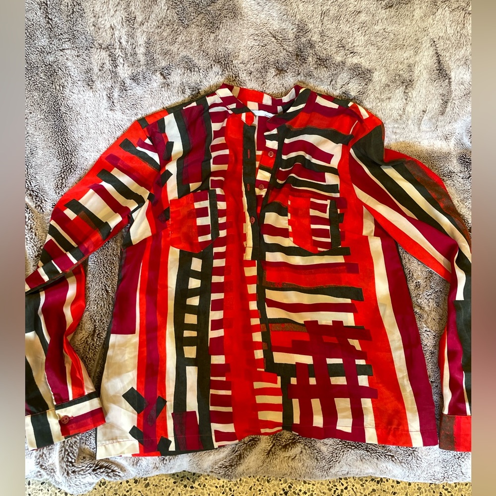 BRAZILIAN BUTTON DOWN SHIRT SIZE M